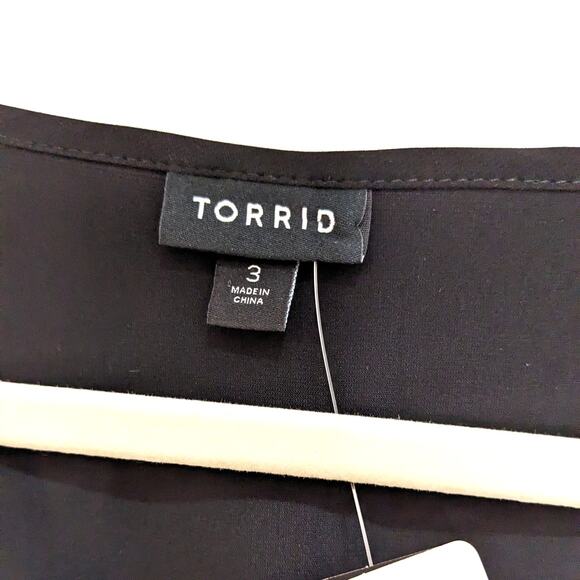 New Torrid Womens 3X Dress Tea Length Studio Crepe De Chine Tie Neck Tiered Midi - Picture 7 of 9